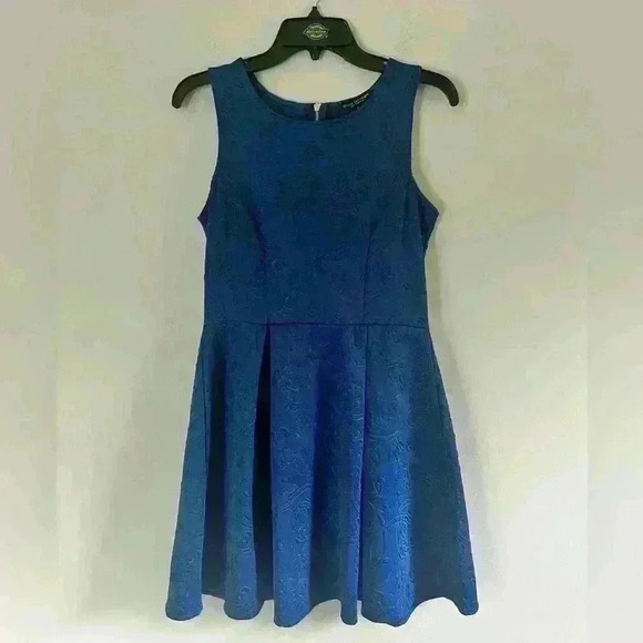 Green Envelope textured A line dress size L - Picture 1 of 9